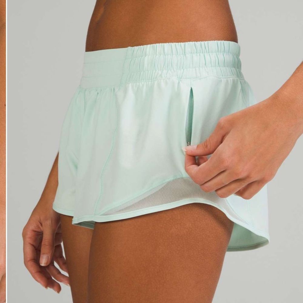 Lululemon Women’s Size 8 Hotty Hot Low-Rise Lined Short 2.5"
Delicate Mint